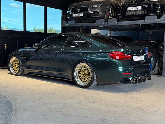 BMW M4 2 of 30