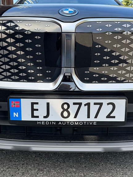 BMW iX1 19 of 20