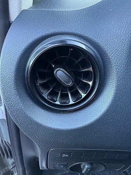 Mercedes-Benz Vito 119 14 of 30
