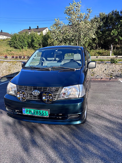 Toyota HiAce 5 of 26