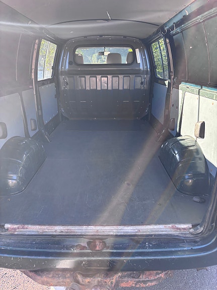 Toyota HiAce 10 of 26
