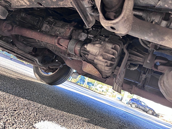 Toyota HiAce 23 of 26