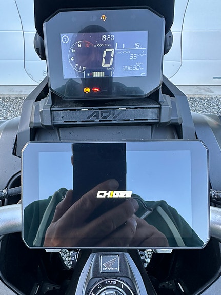 Honda ADV 350 14 of 20