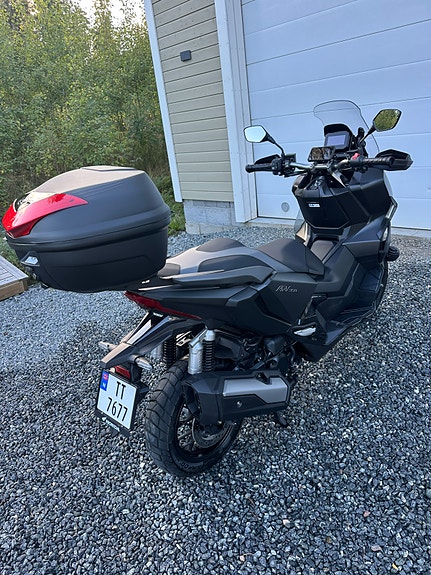 Honda ADV 350 6 of 20