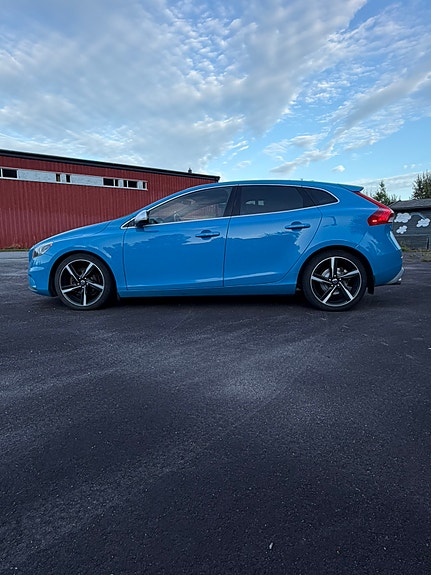 Volvo V40 5 of 21