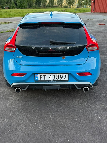Volvo V40 7 of 21