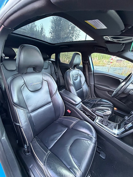 Volvo V40 20 of 21