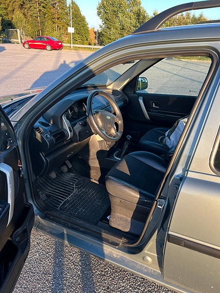 Land Rover Freelander 8 of 19