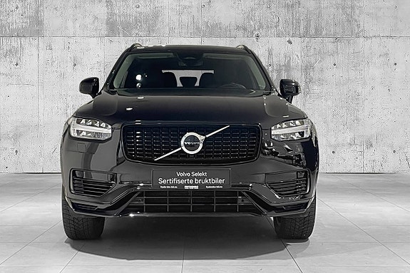 Volvo XC90 3 of 30