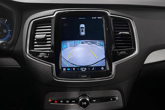 Volvo XC90 26 of 30