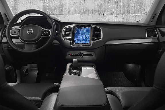 Volvo XC90 27 of 30