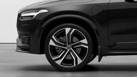 Volvo XC90 14 of 27