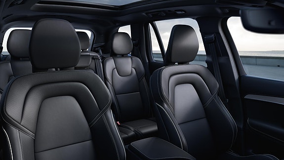 Volvo XC90 22 of 27