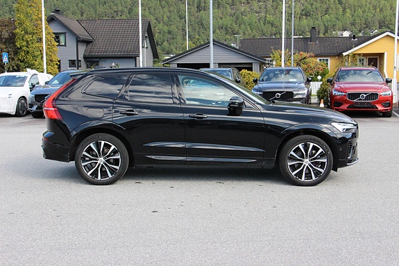 Volvo XC60 8 of 30