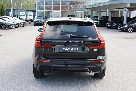 Volvo XC60 6 of 30