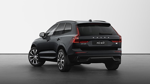 Volvo XC60 11 of 30