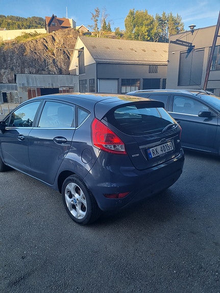 Ford Fiesta 4 of 14