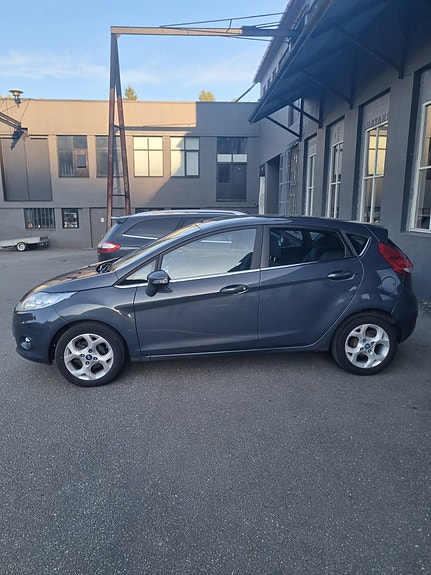 Ford Fiesta 3 of 14