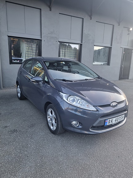 Ford Fiesta 5 of 14