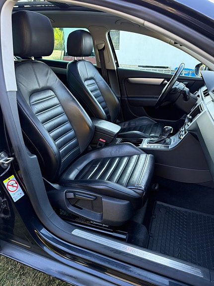 Volkswagen Passat Alltrack 20 of 28