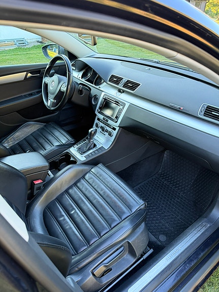 Volkswagen Passat Alltrack 19 of 28