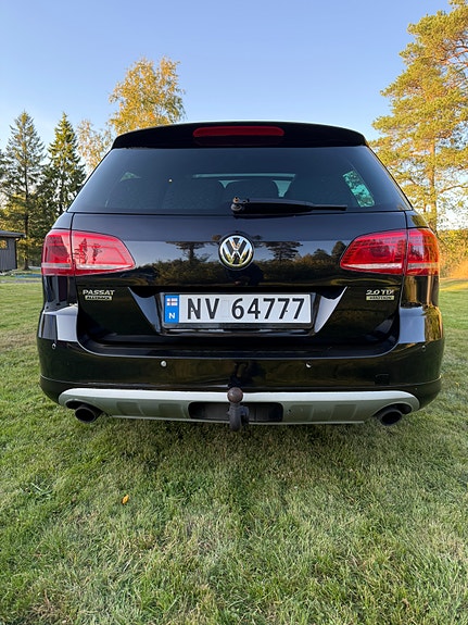 Volkswagen Passat Alltrack 5 of 28