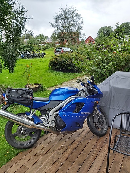 Triumph DAYTONA 955I 2 of 4