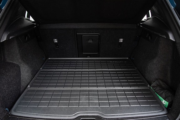 Volvo XC40 9 of 28
