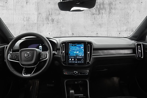 Volvo XC40 21 of 28