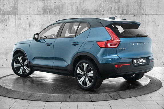 Volvo XC40 5 of 28