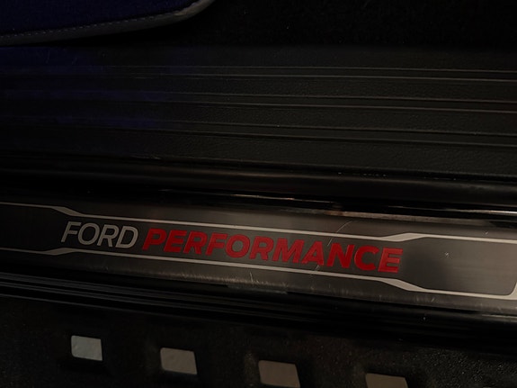 Ford Ranger Raptor 12 of 22