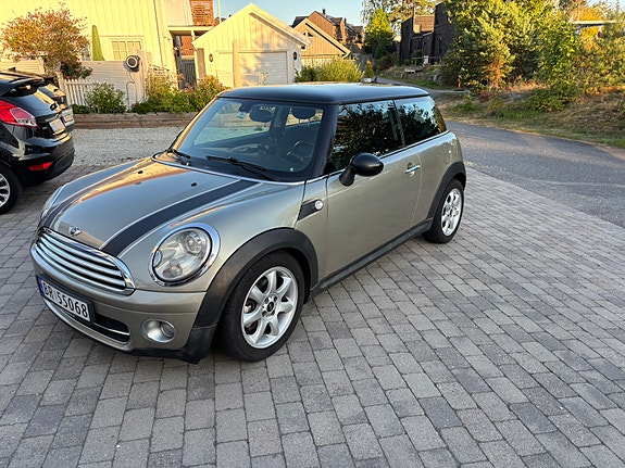 MINI Cooper 2 of 30