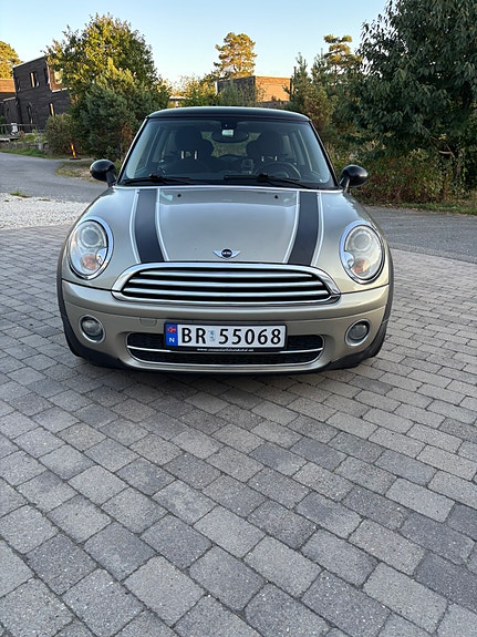 MINI Cooper 7 of 30