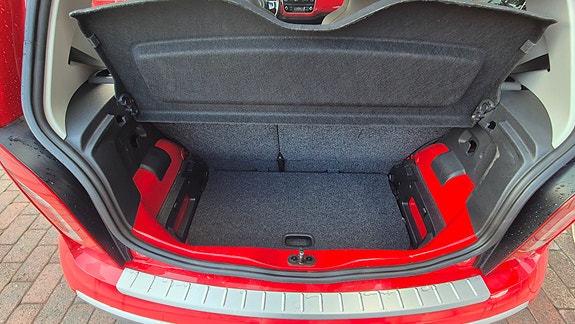 Volkswagen UP! 23 of 25