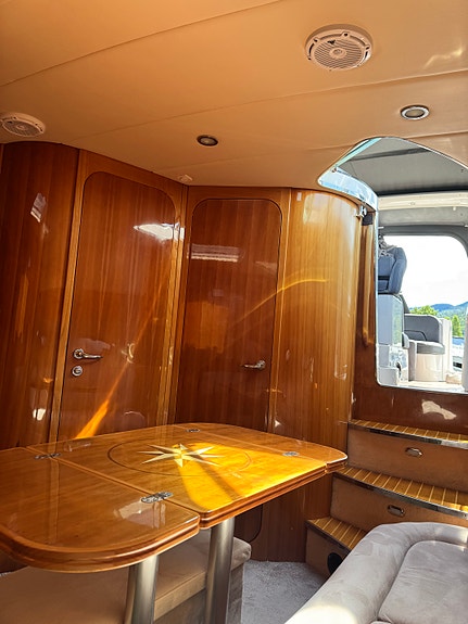 Windy Grand Mistral 37 15 of 26