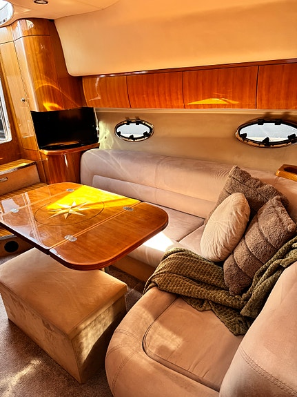 Windy Grand Mistral 37 16 of 26