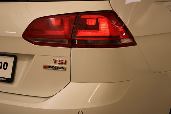 Volkswagen Golf Alltrack 14 of 30