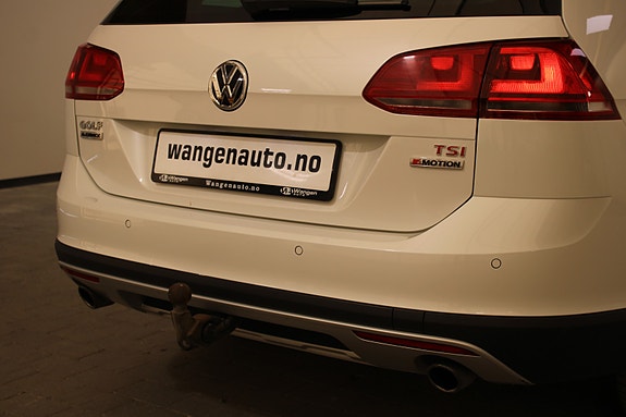 Volkswagen Golf Alltrack 15 of 30