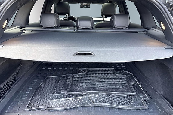 Mercedes-Benz GLC300 de 5 of 29