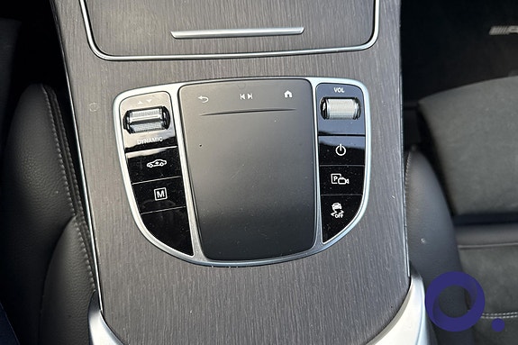 Mercedes-Benz GLC300 de 26 of 29