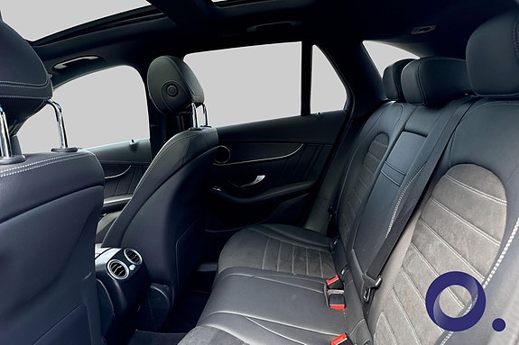 Mercedes-Benz GLC300 de 11 of 29