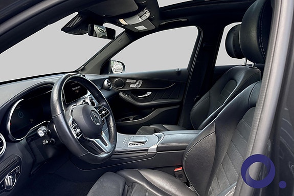 Mercedes-Benz GLC300 de 12 of 29