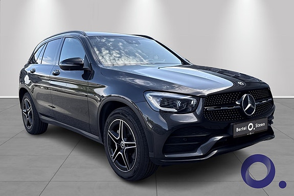 Mercedes-Benz GLC300 de 8 of 29