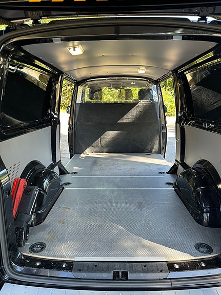 Volkswagen Transporter 6 of 16