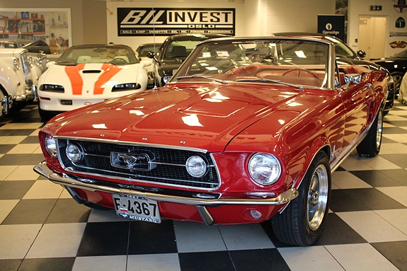 Ford Mustang 2 of 30
