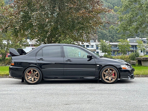 Mitsubishi Lancer 2 of 26