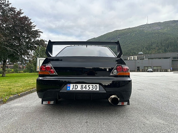 Mitsubishi Lancer 9 of 26