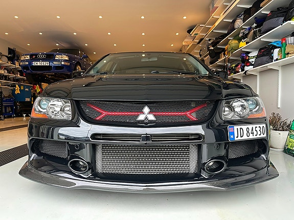 Mitsubishi Lancer 18 of 26