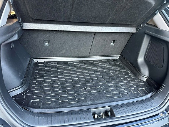 Hyundai Kona 17 of 18