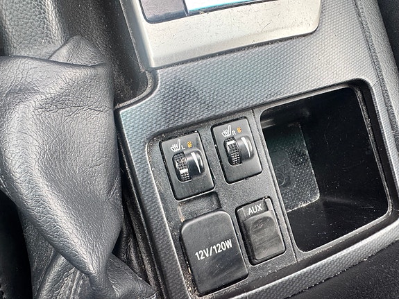 Toyota Land Cruiser 30 of 30